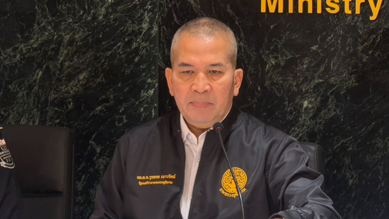 พบ 4 โรงกลั่นน้ำมันขนาดย่อยและบริษัทคลังน้ำมัน อาจเข้าข่ายกักตุนน้ำมัน