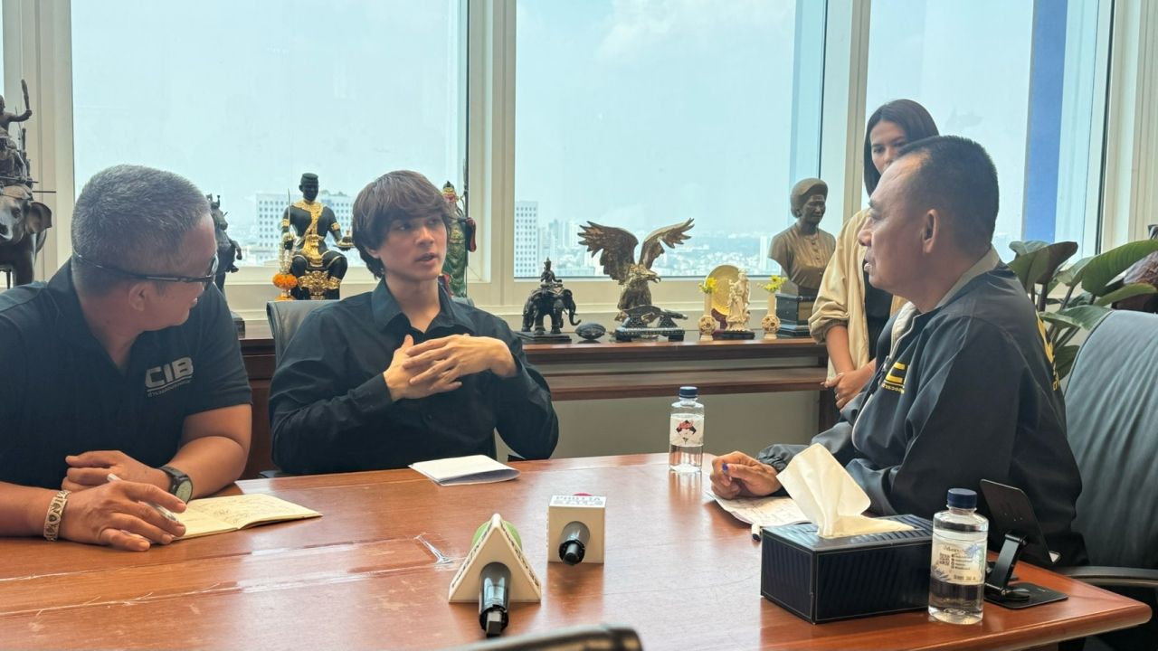 “แน็ก ชาลี” ยื่นหลักฐาน “บิ๊กเต่า” ถูกขโมยของสะสมกว่า 10 ล้าน เรื่องเงียบเกือบปี