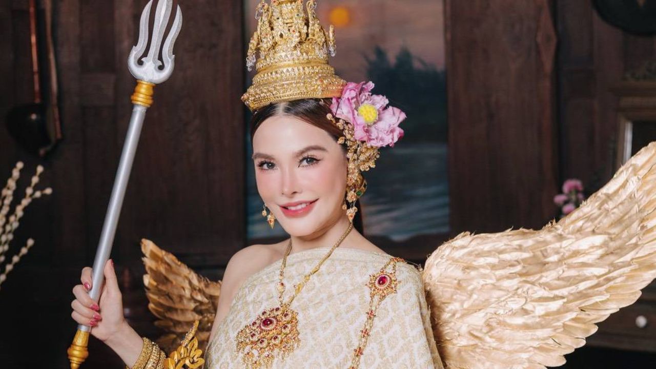 ปิ๊งปิ๊ง รภัทร สวยสง่า รับบท 'นางสงกรานต์' ประจำปี 2569 ดึงดูดสายตาหนุ่มๆ