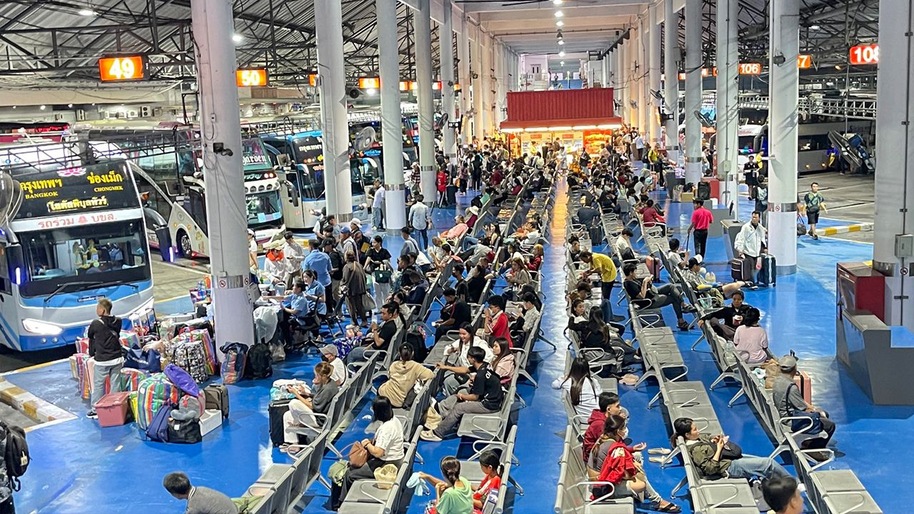 บขส. คาด 10 เม.ย. คนเดินทางสงกรานต์ 2569 พีคสุด 1.8 แสนคน ยันไม่มีตกค้าง