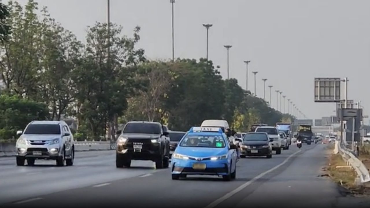 บรรยากาศการเดินทางกลับบ้านช่วงสงกรานต์เริ่มคล่องตัว