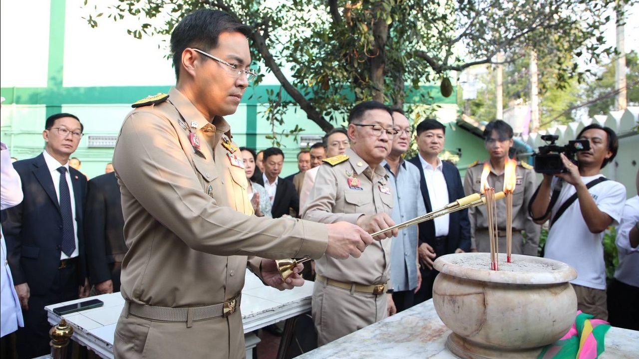 ประเสริฐ จันทรรวงทอง รับตำแหน่ง รมว.ศึกษาธิการ ชูนโยบายลดความเหลื่อมล้ำ