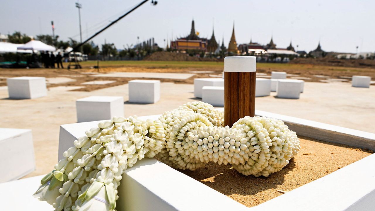 กรมศิลป์เตรียมจัดพิธียกเสาพระเมรุมาศในพระราชพิธีถวายพระเพลิงพระบรมศพ