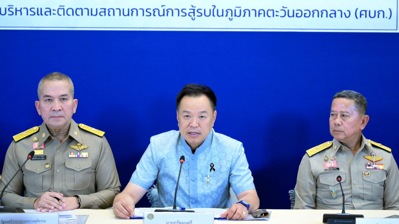 นายกฯ ยันสงกรานต์มีน้ำมันปกติ “รุทธพล”  รับที่สุราษฎร์ น้ำมันหายช่วงเดินเรือ 57 ล้านลิตร