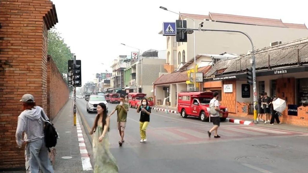 วิกฤตน้ำมันและฝุ่นละออง ส่งผลยอดจองห้องพักสงกรานต์เชียงใหม่ลดลง 50%