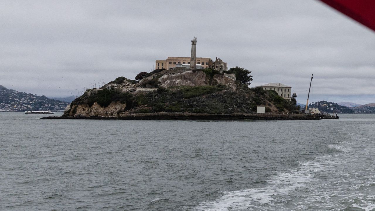 ทรัมป์เสนอของบ 5,000 ล้านบาท ฟื้นฟูคุกอัลคาทราซ