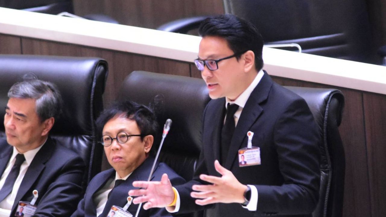 สกลธีโจมตีกรมควบคุมมลพิษถูกเปลี่ยนชื่อเป็นกรมแจ้งเตือน