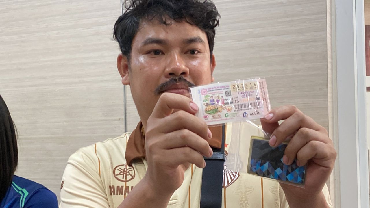 เจ้าของร้านเชียงกงบางพลี ถูกหวยรางวัลที่ 1 หลังซื้อเลขเด็ดเซียมซีกว่า 100 ใบ