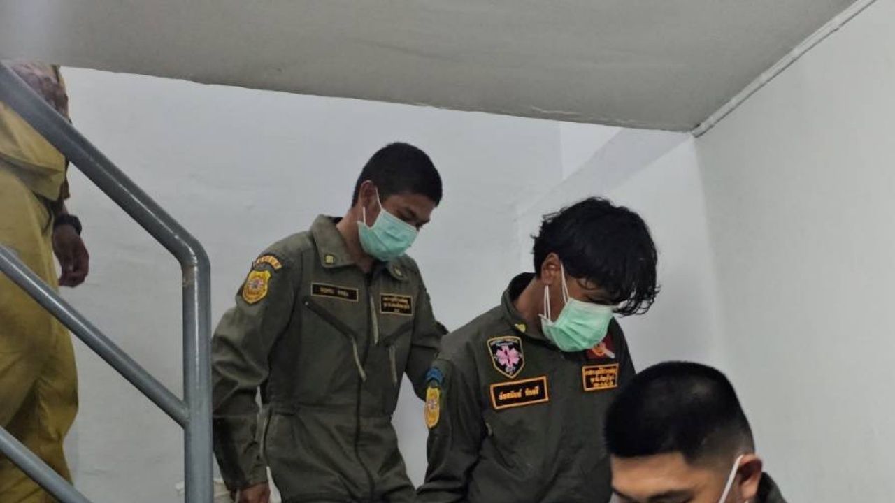 สะเทือนใจ ลูกชายนอนเฝ้าศพแม่มากว่า 3 วัน ไม่กล้าแจ้งใคร เหตุไม่มีเงินจัดพิธี