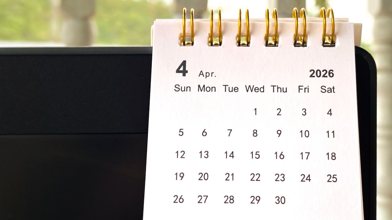 วันหยุดเดือนเมษายน 2569 เช็กชัดๆ 