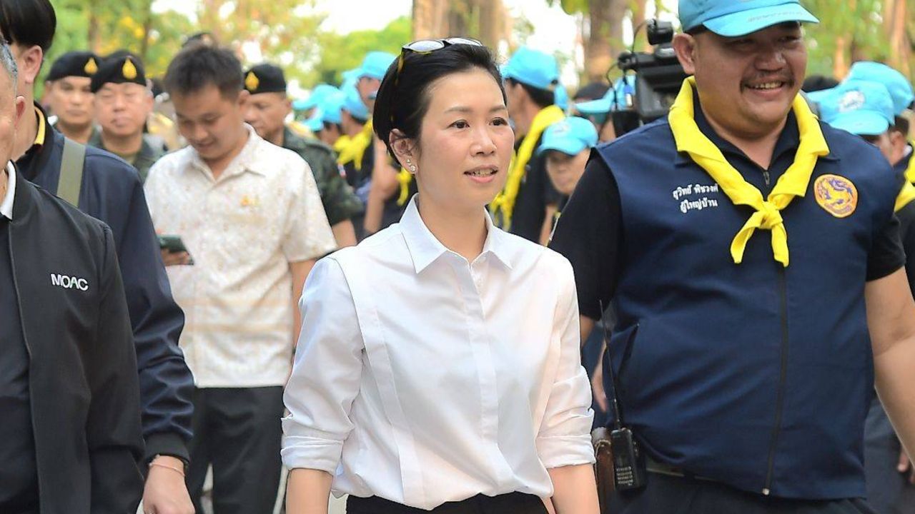 โฆษกรัฐบาลชี้ข่าวปลอม จ่อเก็บ VAT 10% ยันออก พ.ร.ก.กู้เงิน ไม่ข้ามหัวข้าราชการ