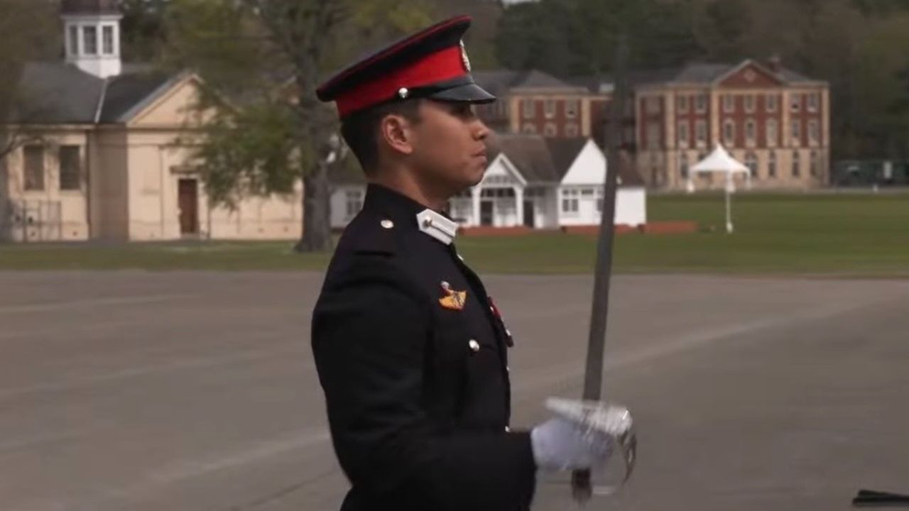 ทหารไทยคว้ารางวัลเกียรติยศสูงสุดจากโรงเรียนนายร้อยแซนด์เฮิสต์อังกฤษ