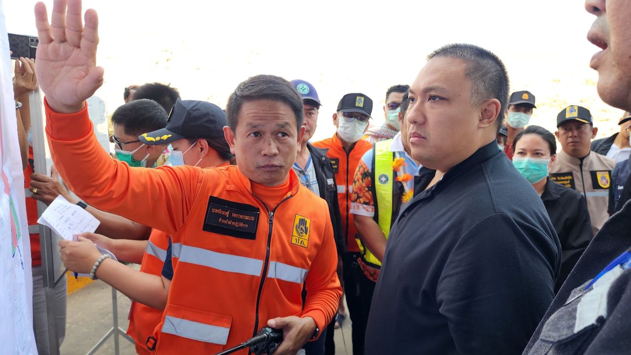 “พลพีร์” ติดตามสถานการณ์ไฟไหม้โรงงานน้ำตาลพิมาย กำชับ ปภ.หนุนเครื่องมือเต็มที่