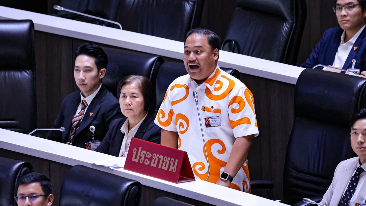 ณัฐชา ตำหนิ รมว.คมนาคม คุมพลังงาน เหมือนเสือหิวเฝ้าเขียง