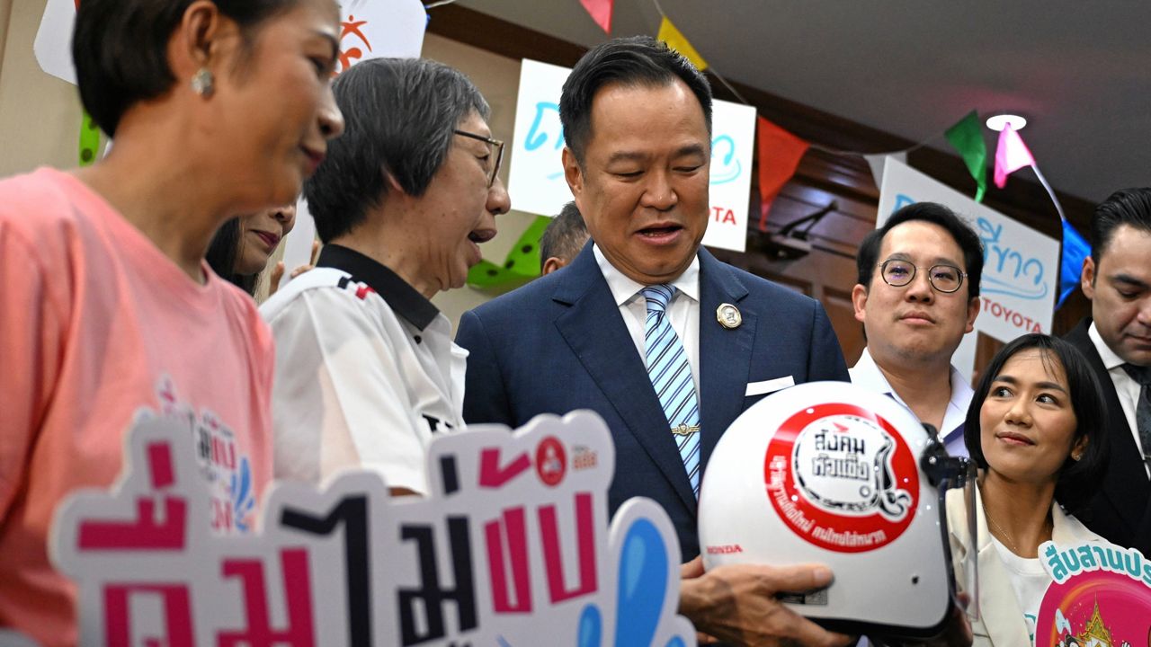 รัฐบาลสั่งเข้มมาตรการดื่มไม่ขับช่วงสงกรานต์ พร้อมเพิ่มเที่ยวรถขนส่งสาธารณะ