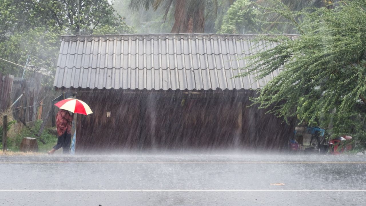 กรมอุตุนิยมวิทยา เตือน “พายุฤดูร้อน” ฉบับ 1 เตรียมรับมือฝนถล่ม 16-20 เม.ย. 69