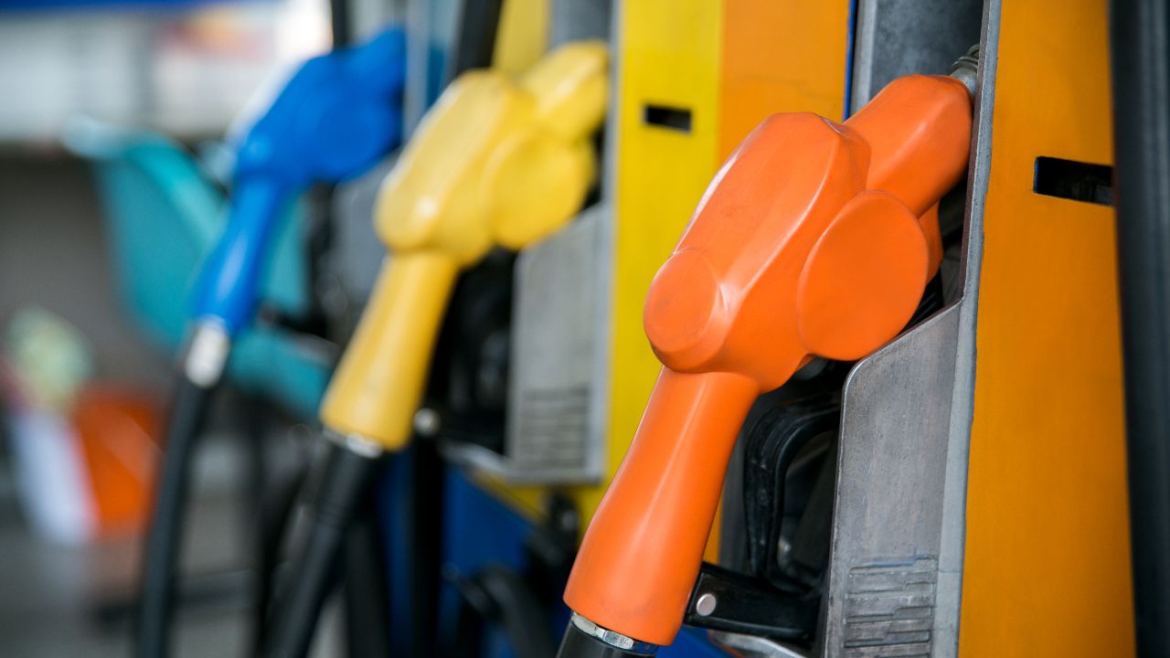 อัปเดตราคาน้ำมันพรุ่งนี้ 14 เมษายน 2569 น้ำมันดีเซล น้ำมันเบนซิน ลิตรละเท่าไร