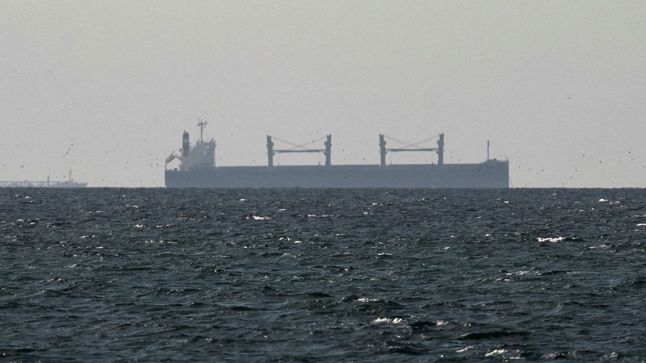 UKMTO ของอังกฤษ เตือนเรือสินค้าหลังสหรัฐฯ ปิดล้อมท่าเรืออิหร่าน