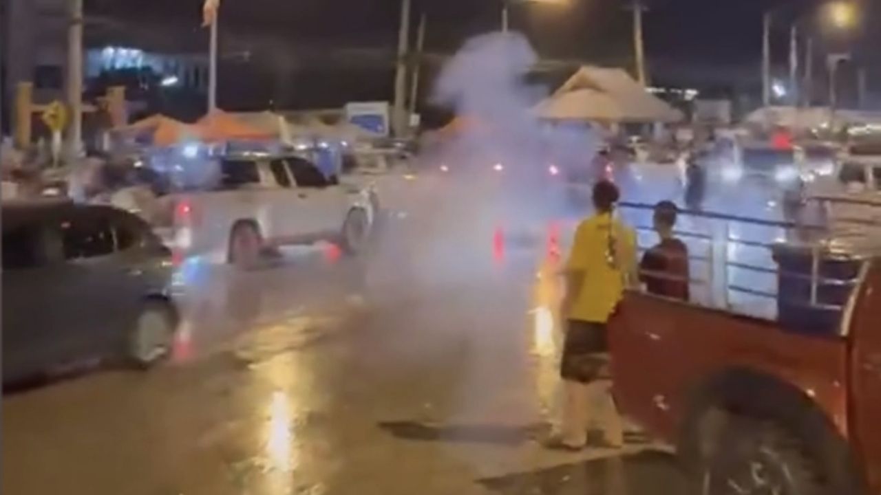 ส่งท้ายสงกรานต์ วัยรุ่นยกพวกตี-ขว้างระเบิดปิงปอง คาดปมลวนลามสาว