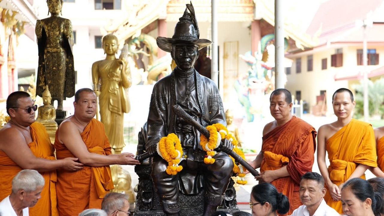 ชาวอุบลฯ ปลาบปลื้มยินดี พิธีอัญเชิญ 