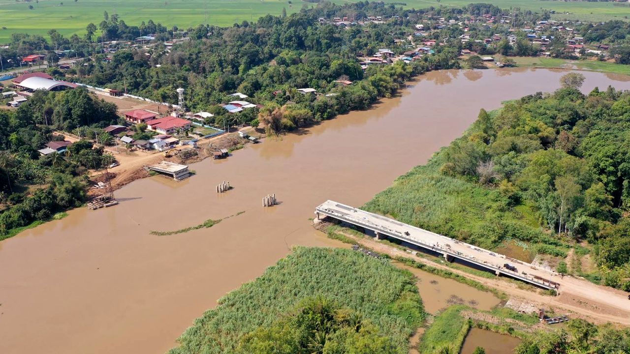 อัปเดตโครงการสะพานข้ามแม่น้ำน่าน จ.พิษณุโลก งบ 66 ล้าน คาดเปิดใช้กลางปี 2569