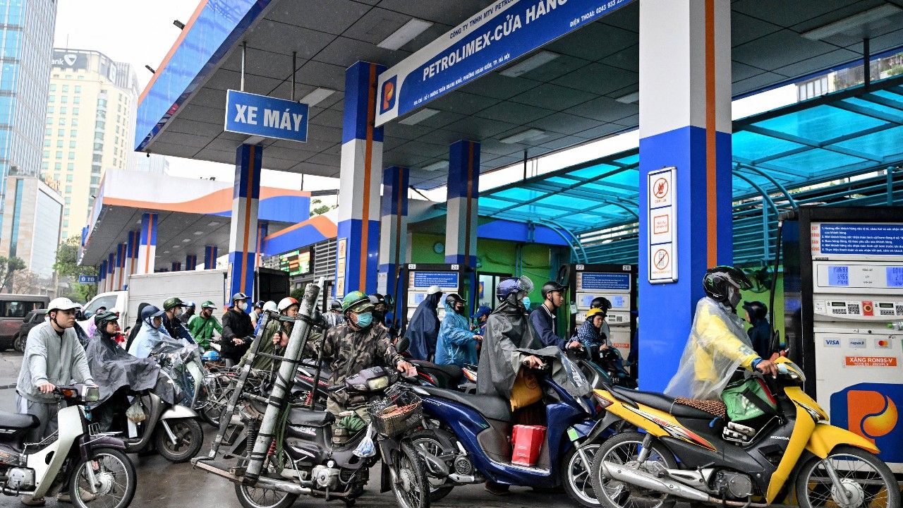 เวียดนามเตรียมหั่นภาษีนำเข้าน้ำมันเหลือ 0% รับมือวิกฤตการณ์ตะวันออกกลาง