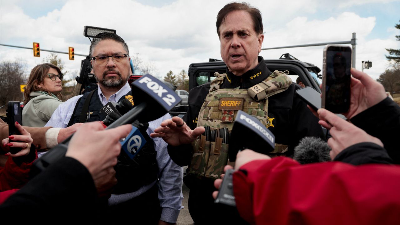 เหตุการณ์โจมตีโบสถ์ยิวในดีทรอยต์ ส่งผลให้คนร้ายเสียชีวิต