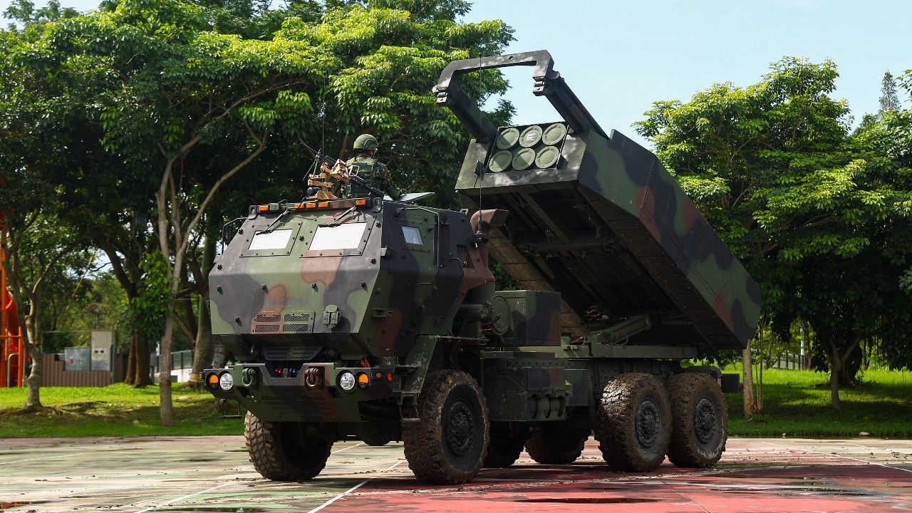 รัฐสภาไต้หวันไฟเขียว ลงนามซื้ออาวุธสหรัฐฯ 4 ดีลใหญ่กว่า 3 แสนล้าน