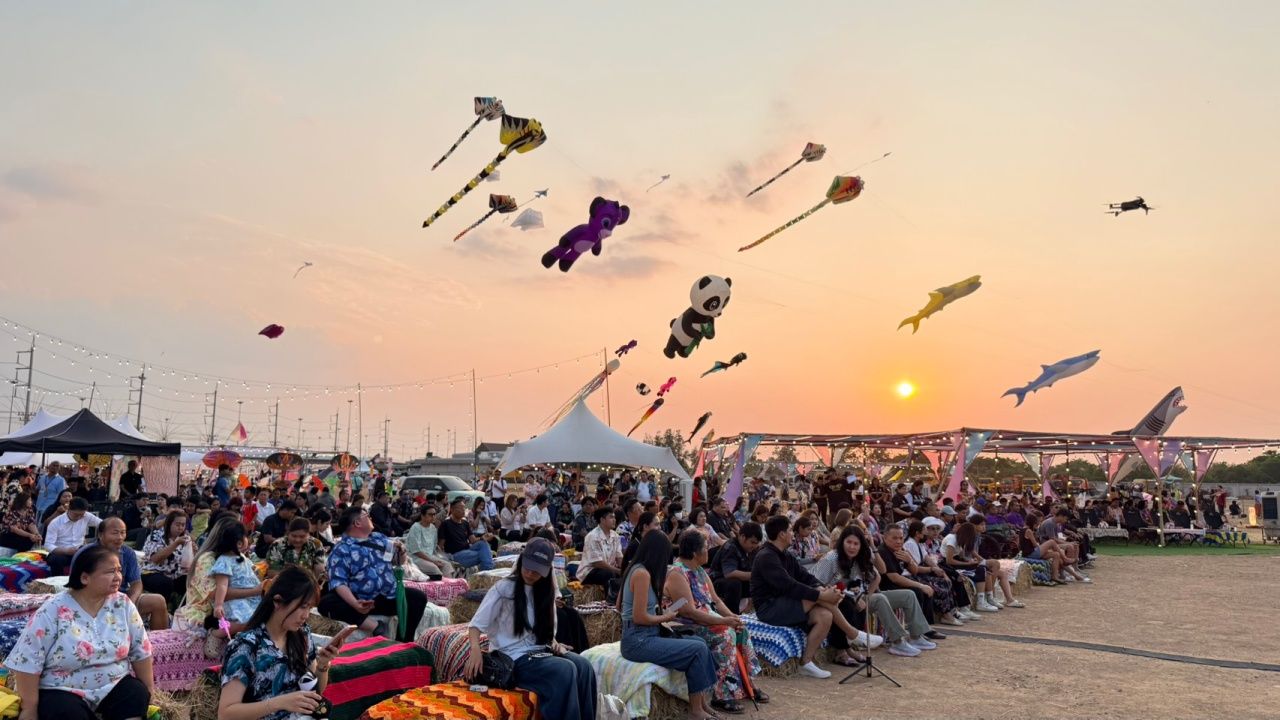 เริ่มแล้ว "เทศกาลงานว่าว" ครั้งแรกของจังหวัดปทุมธานี หวังกระตุ้นเศรษฐกิจผ่านการท่องเที่ยว