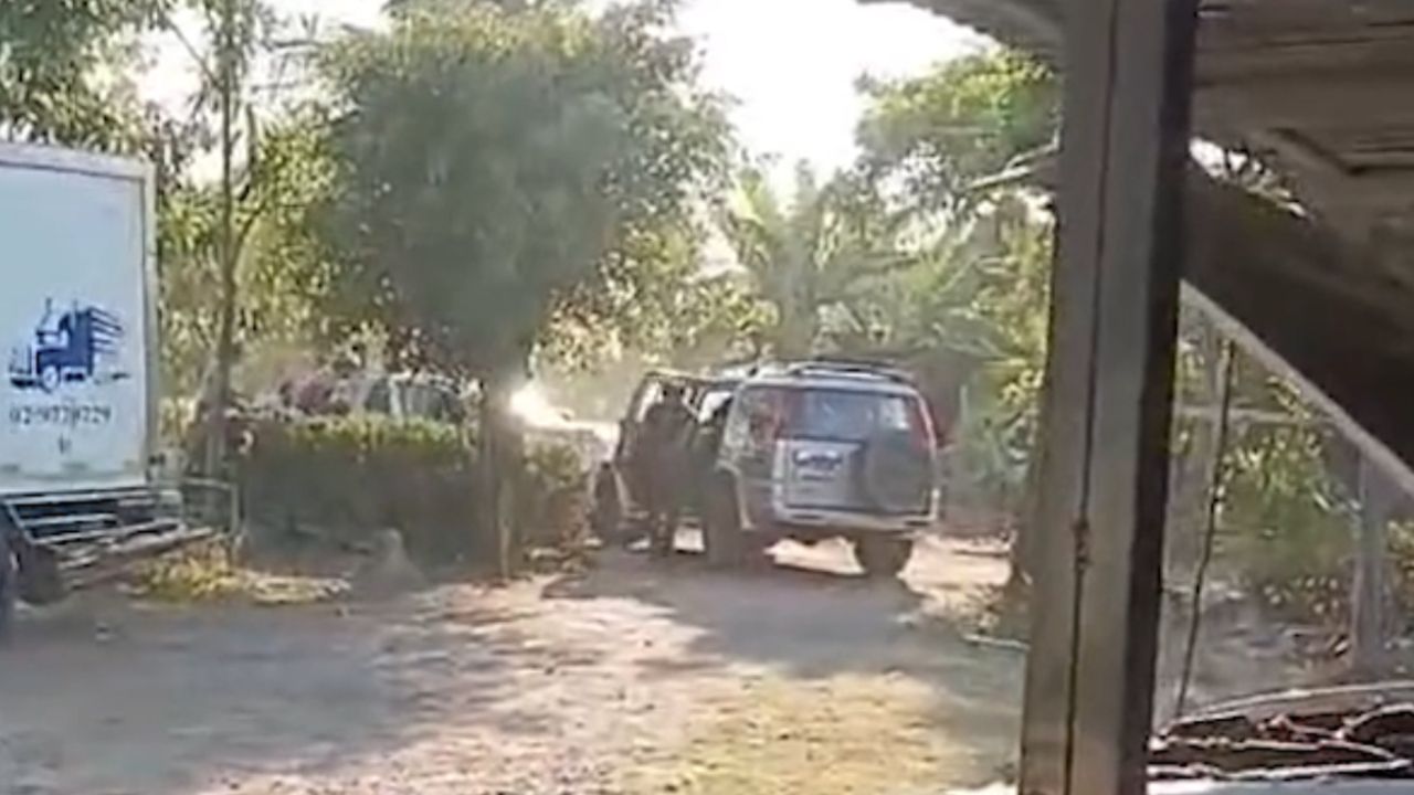 เหตุการณ์บุกบ้านในฉะเชิงเทรา: ชายกลุ่มใหญ่ฉุดสาวขึ้นรถ