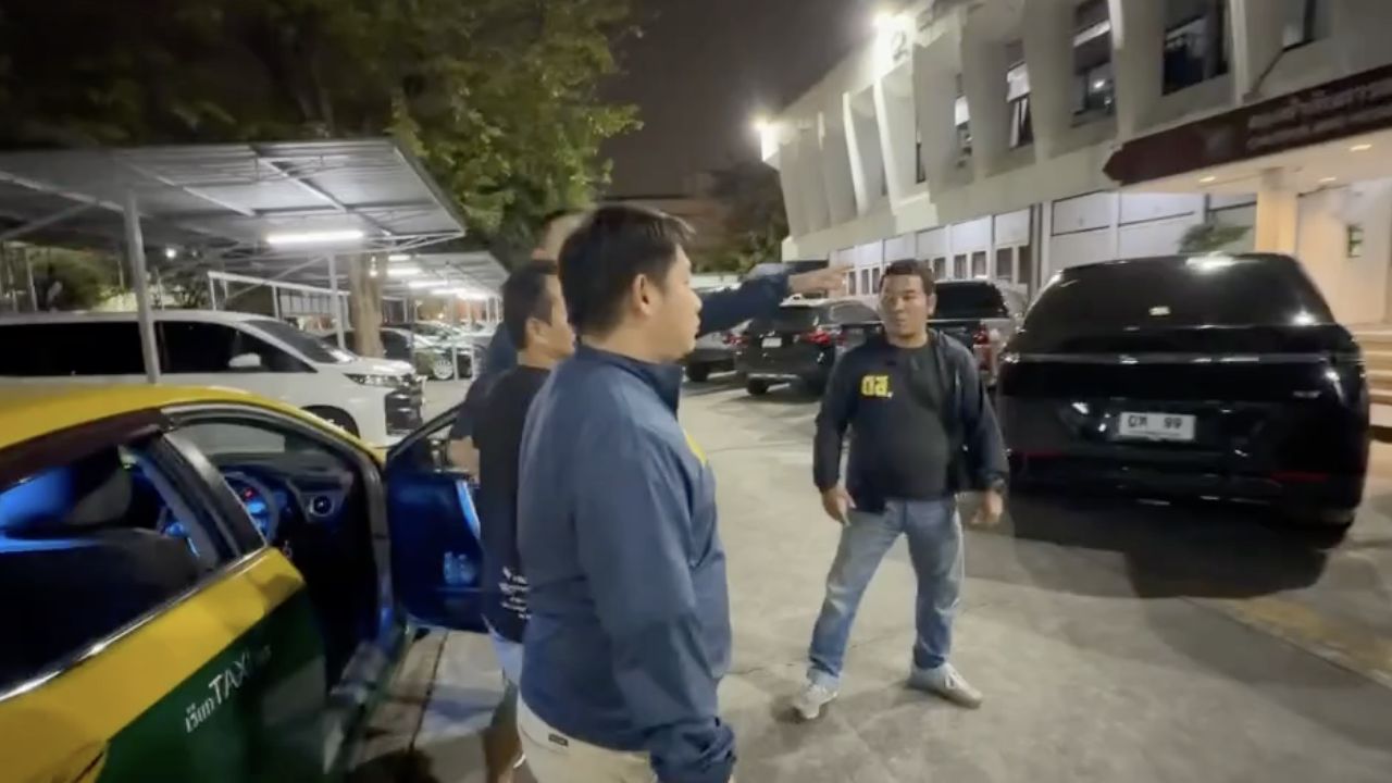 ตำรวจจับคนขับแท็กซี่ขืนใจผู้โดยสารที่หลับหลังเรียกรถ