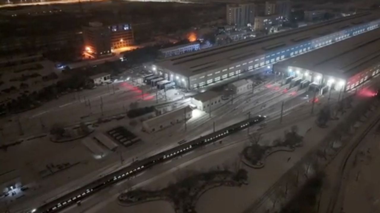 การรถไฟจีนเตรียมรับมือคลื่นอากาศหนาวจัด