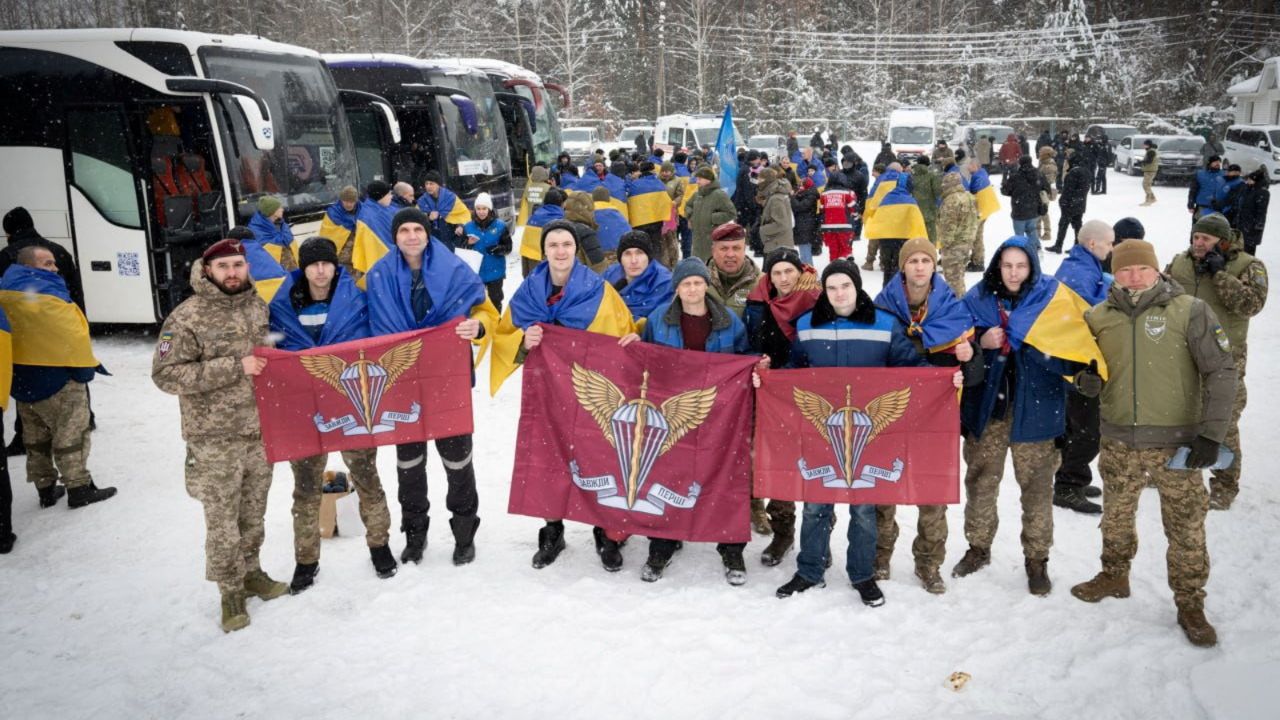 ยูเครน-รัสเซีย แลกเปลี่ยนเชลยศึกครั้งแรกในรอบ 4 เดือน