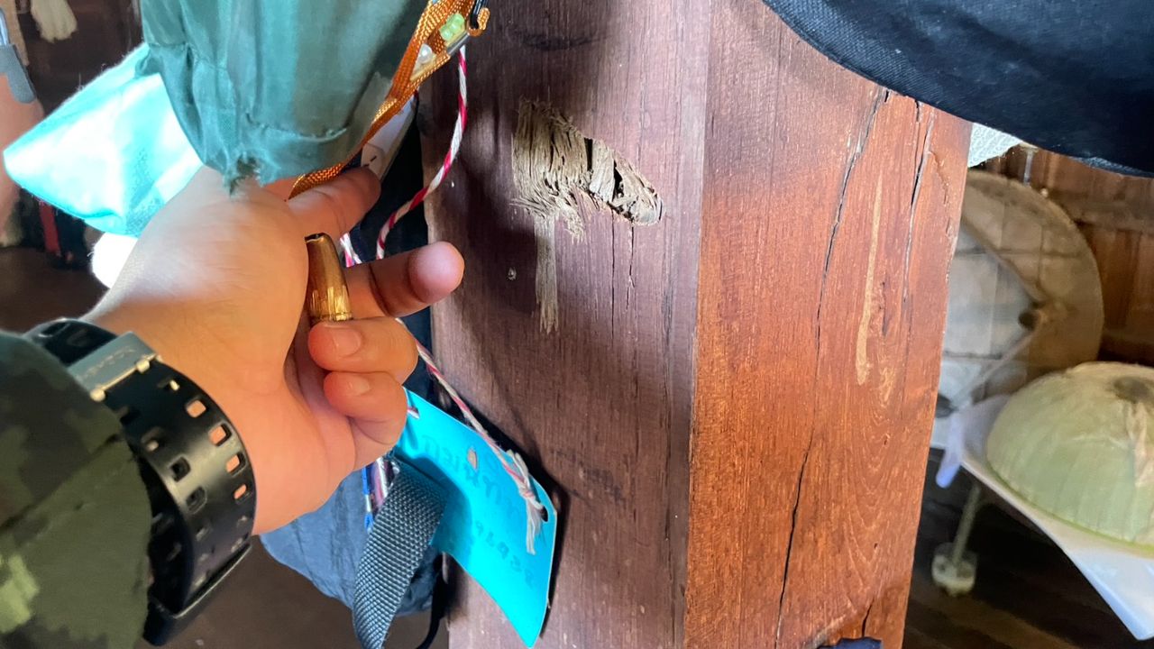 กระสุนปืนกลหลุดเข้าบ้านไทยที่ชายแดนแม่สอด