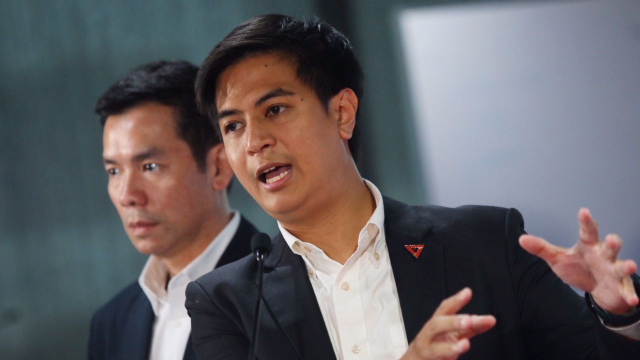 พรรคประชาชนไม่หวั่นคำร้องยุบพรรค ปม Spectre C พร้อมขอโทษเหยื่อ