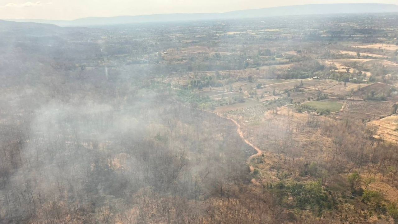 ตรวจพบจุดความร้อน 7 จุดในเขตภูเขียว เจ้าหน้าที่เร่งสกัดไฟป่า