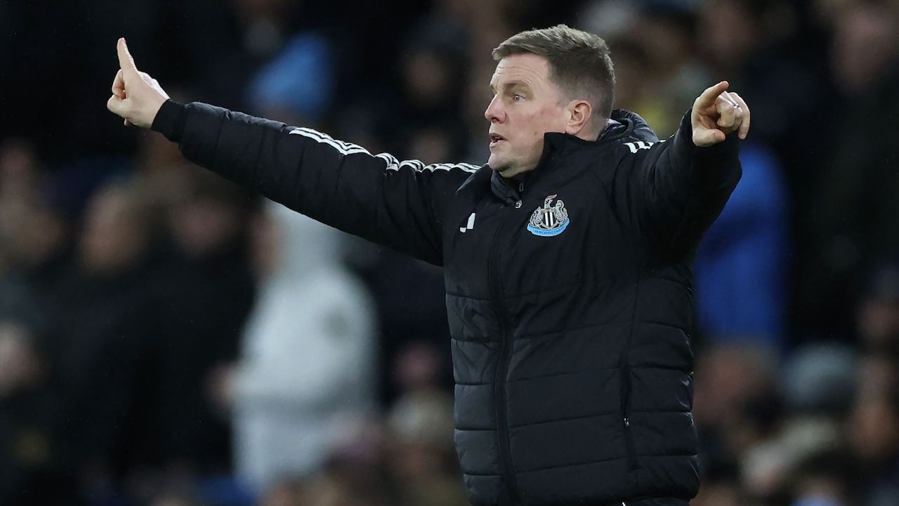 แมนฯ ยูไนเต็ด คว้าชัยเหนือเชฟฯ ยู 2-1 ในการแข่งขันพรีเมียร์ลีก นัดสำคัญ