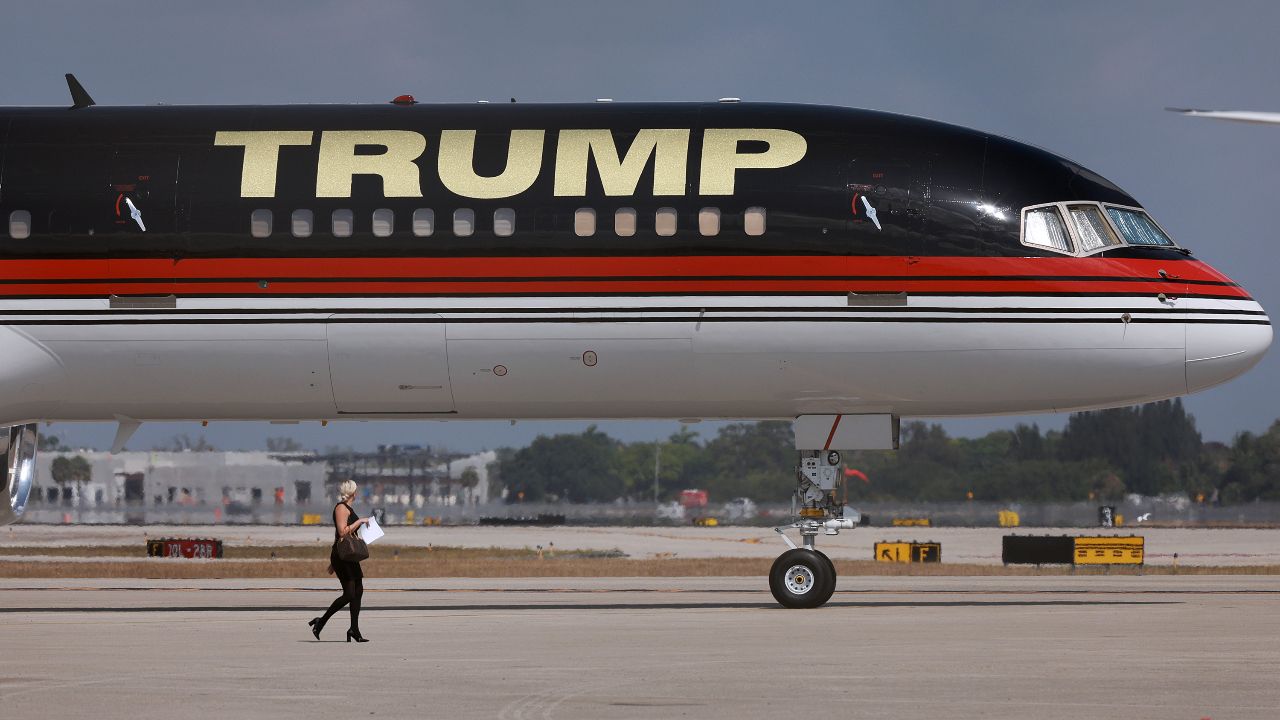 รัฐฟลอริดาอนุมัติเปลี่ยนชื่อสนามบินปาล์มบีชเป็น 'โดนัลด์ ทรัมป์'