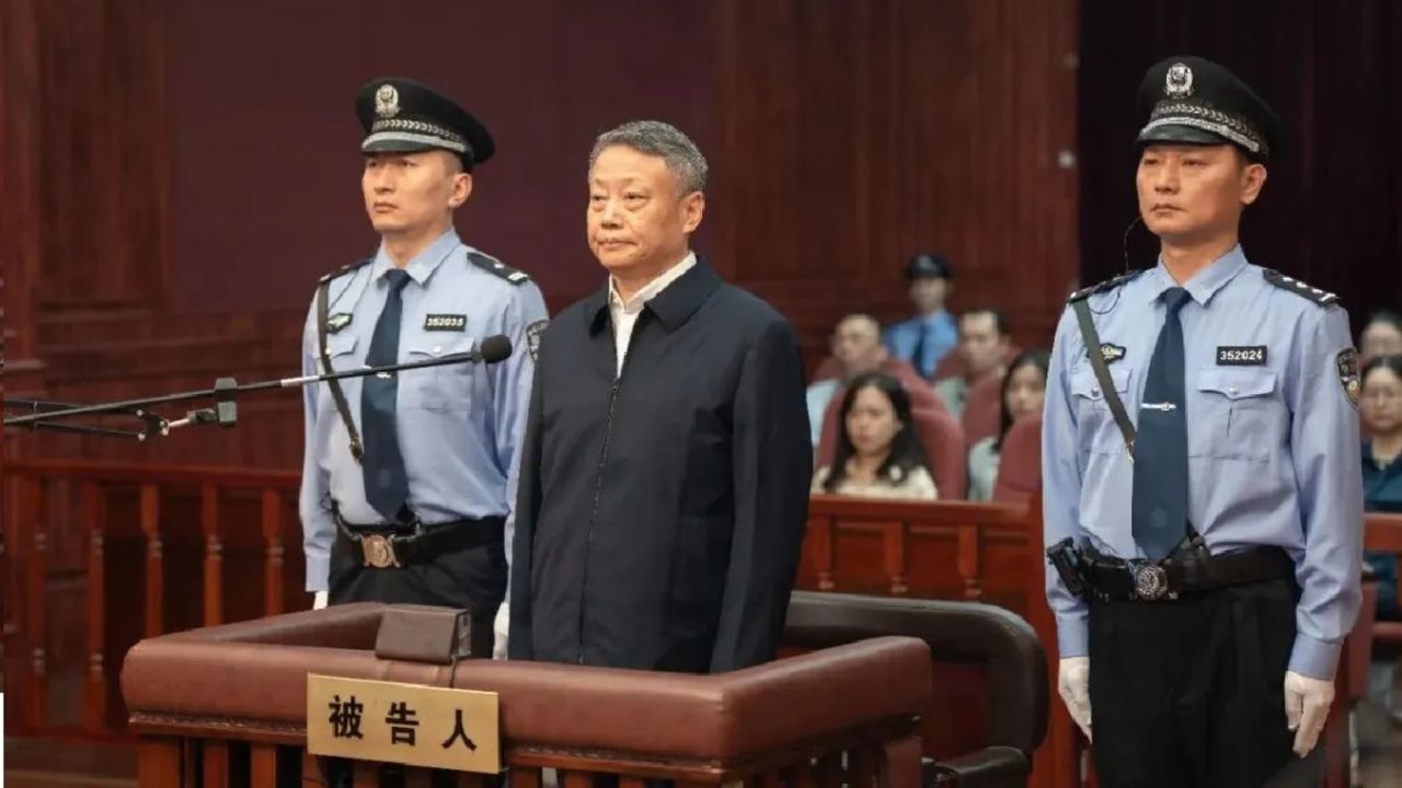 ศาลจีนพิพากษาจำคุกตลอดชีวิตอดีตรัฐมนตรียุติธรรม รับสินบนกว่า 620 ล้านบาท