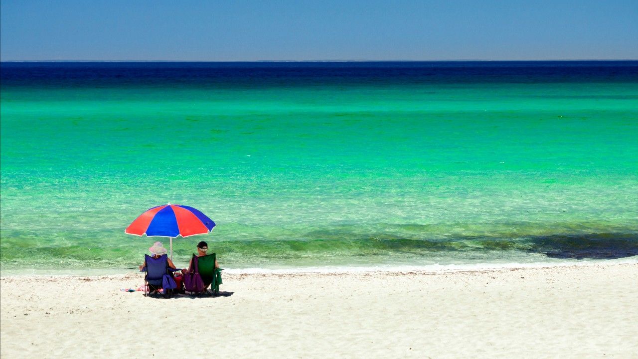 เด็กชายออสเตรเลียวัย 13 ปี ว่ายน้ำ 4 กม. ช่วยครอบครัวจากคลื่นซัด