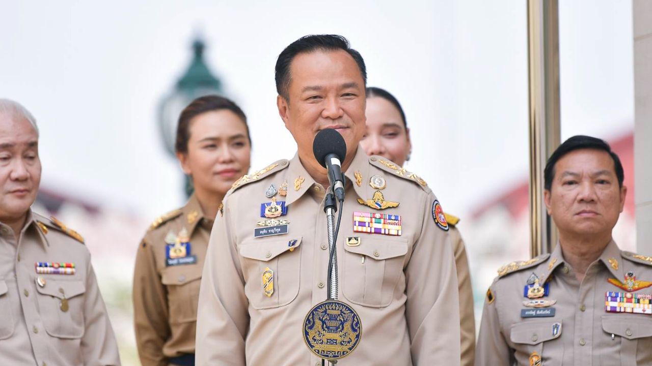 นายกรัฐมนตรีชี้มติปลดหมอสุภัทรเป็นเรื่องภายในกระทรวงสาธารณสุข