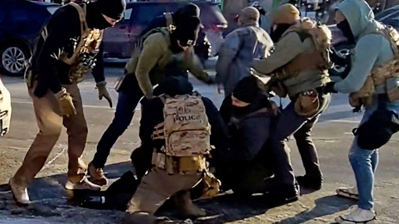 สมาคมไรเฟิลเรียกร้องรัฐบาลสอบสวนเหตุยิงดับในมินนิอาโปลิส