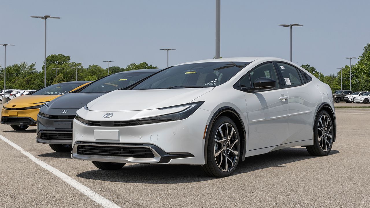 Toyota ยังคงครองแชมป์ยอดขายรถยนต์ทั่วโลกเป็นปีที่ 6