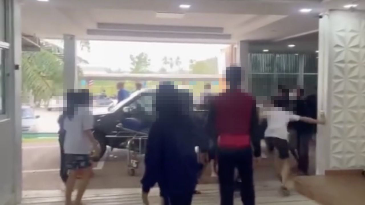 วัยรุ่นตีกันหน้าห้องฉุกเฉินโรงพยาบาลกุยบุรี เหตุเขม่นเรื่องผู้หญิง