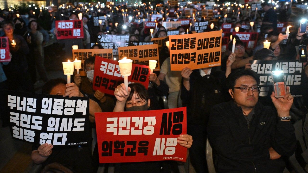 เกาหลีใต้เดินหน้ารับนักศึกษาแพทย์เพิ่ม แม้มีเสียงคัดค้านจากแพทย์