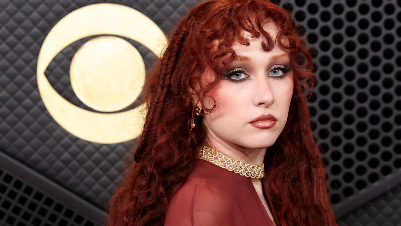 แชปเพล โรน ตัดสินใจยุติสัญญากับเอเจนซี่ดัง หลังชื่อซีอีโอโผล่ในคดีเอปสตีน