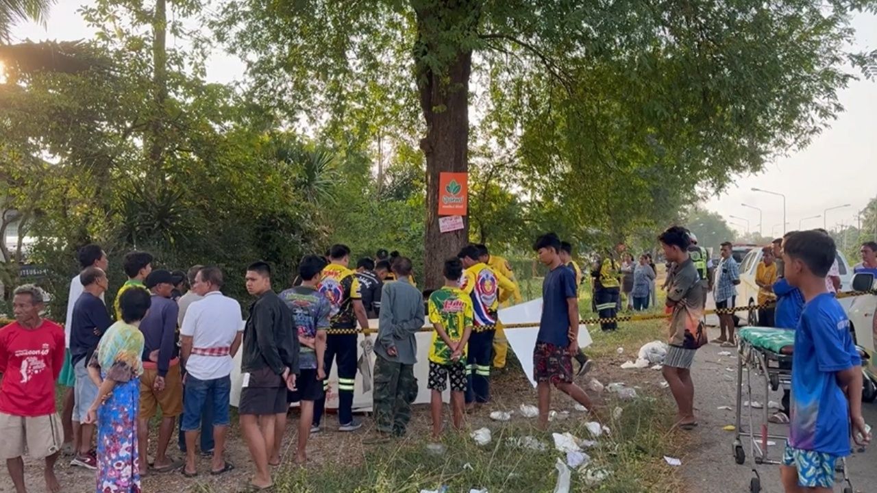 อุบัติเหตุสลด วัยรุ่น 3 ศพ ซ้อน จยย. ชนต้นมะขามที่นครศรีธรรมราช