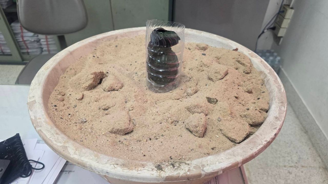 จับหนุ่มวัย 19 ปี ซุกระเบิดหวังเซอร์ไพรส์แฟนวันวาเลนไทน์