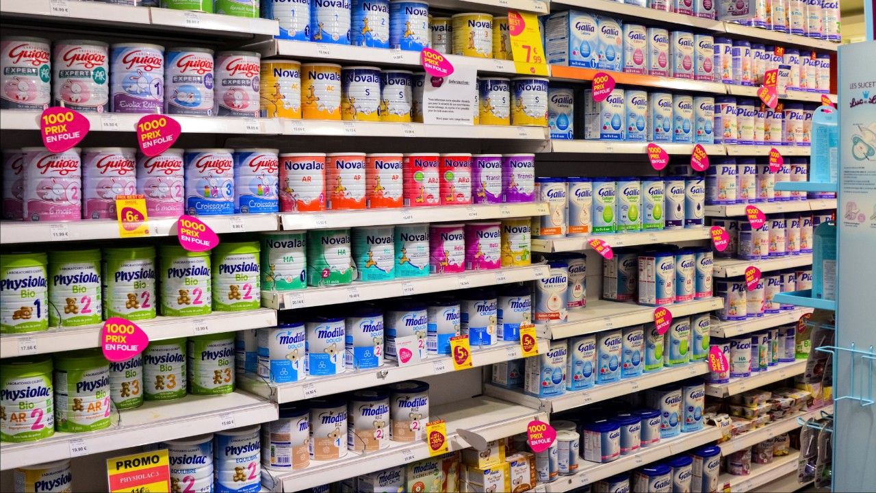 ฝรั่งเศสเริ่มสอบสวน 5 บริษัทผลิตนมผงเด็ก หลังมีการเรียกคืนสินค้าปนเปื้อนสารพิษ