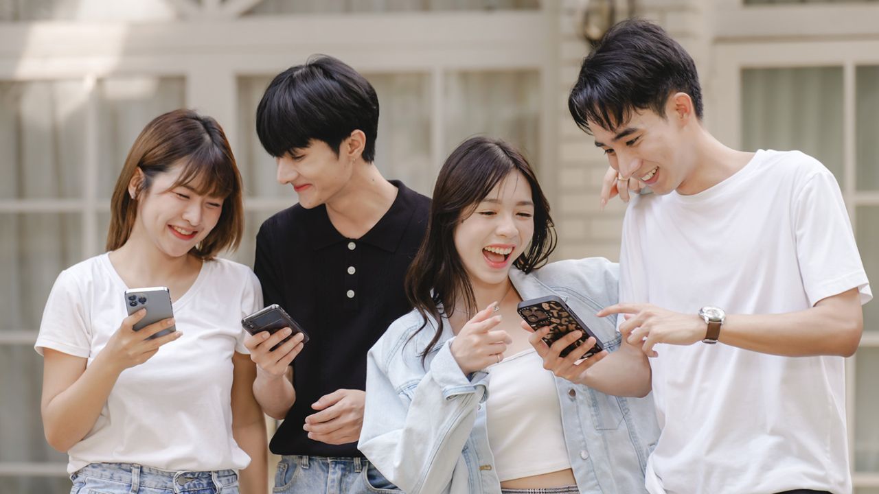 Tinder เปิดเทรนด์ Friendfluence วาเลนไทน์ 2569 Gen Z ไทย 77% ให้เพื่อนช่วยสแกนคู่เดท
